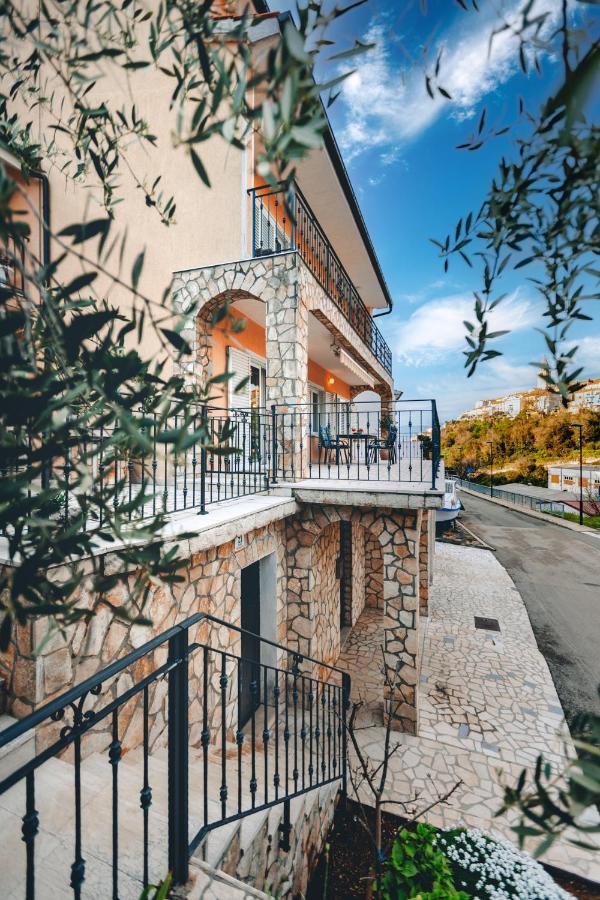 Apartman Marina Vrbnik Exterior photo